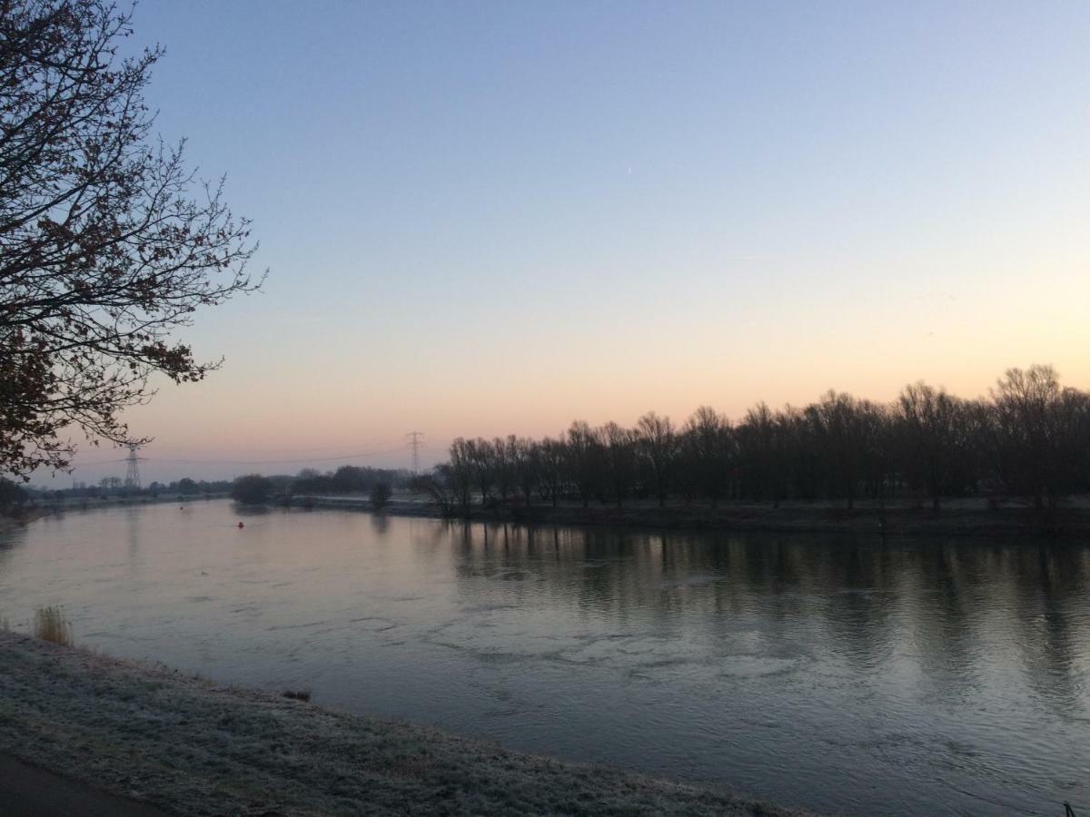 Thuiskomen, Genieten Aan Het Water Maaseik Exteriér fotografie