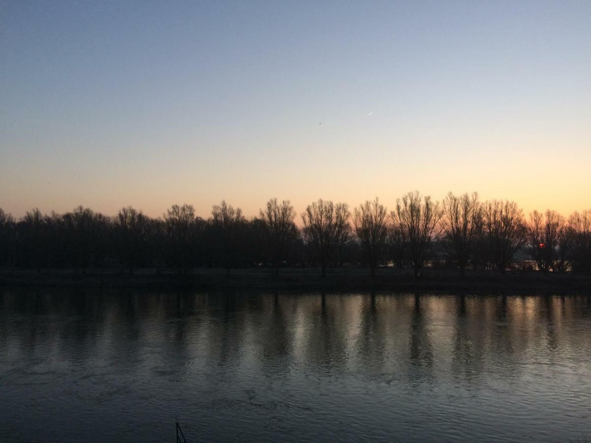 Thuiskomen, Genieten Aan Het Water Maaseik Exteriér fotografie